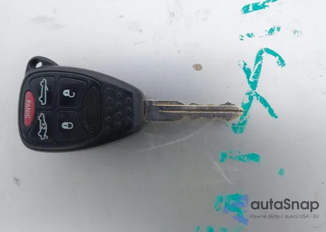 2013 Chrysler 200 Touring из США, поврежденный, VIN 1C3BCBEG5DN515381